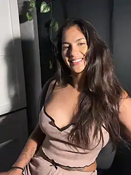 chicachocolate01 online show from 12, 1, 2026