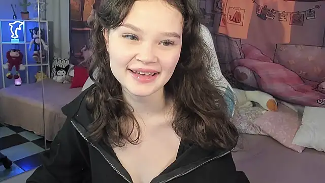 EmilyChaves online show from 25, 11, 2025