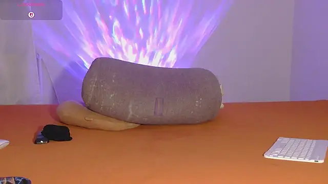 MrsNehir online show from 12, 11, 2025