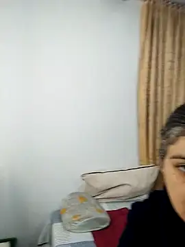 Snapshot of queemking chatting on 2, 3, 2026 queemking online show from 2, 3, 2026