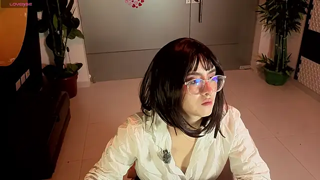 LiLLiAnderson online show from 28, 5, 2026