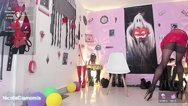 NicolleDiamonds cg online show from 6, 10, 2025