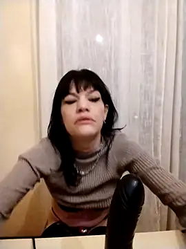 SarettaB90 online show from 10, 2, 2026