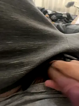 Snapshot of FrequentFew chatting on 6, 1, 2026 FrequentFew online show from 6, 1, 2026