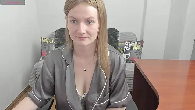 Snapshot of Alisha_Skyes chatting on 12, 5, 2026 Alisha Skyes online show from 12, 5, 2026