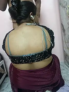 Snapshot of dhanshri143 chatting on 29, 5, 2026 dhanshri143 online show from 29, 5, 2026