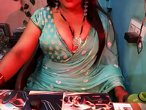 Snapshot of PREETI_BABY chatting on 4, 5, 2026 PREETI BABY online show from 4, 5, 2026