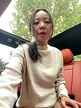 Snapshot of xinmeng-000 chatting on 26, 10, 2025 xinmeng-000 online show from 26, 10, 2025