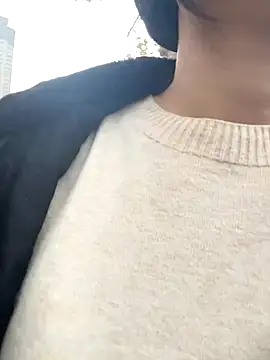 Snapshot of xinmeng-000 chatting on 8, 11, 2025 xinmeng-000 online show from 8, 11, 2025