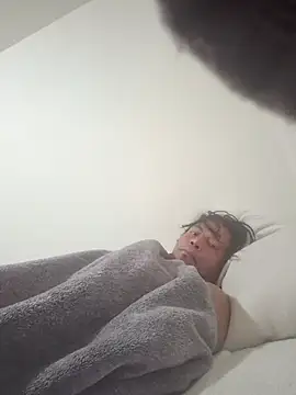 Snapshot of uratre chatting on 2, 12, 2025 uratre online show from 2, 12, 2025