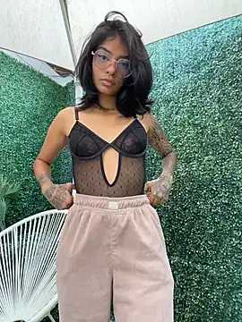 TweetiePieXXX online show from 24, 2, 2026