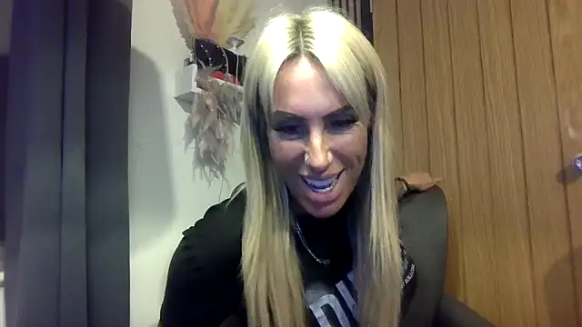 poppyinga1 online show from 13, 2, 2026