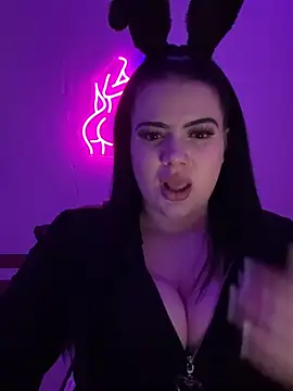 Snapshot of Shellybttn chatting on 3, 4, 2026 Shellybttn online show from 3, 4, 2026