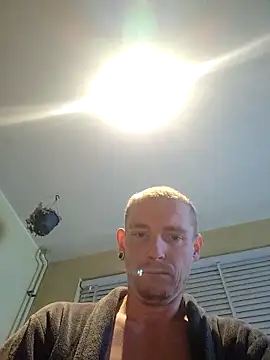 Snapshot of piercingpik chatting on 5, 1, 2026 piercingpik online show from 5, 1, 2026