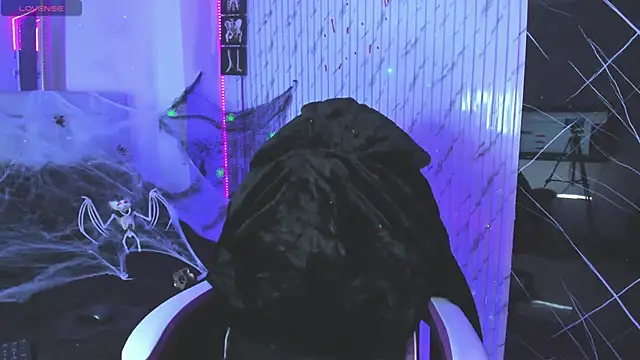 Snapshot of chloe_jacksonn chatting on 5, 11, 2025 chloe jacksonn online show from 5, 11, 2025