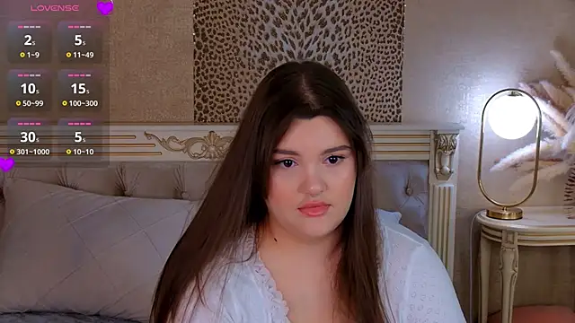 Snapshot of EmilyHyde chatting on 29, 6, 2026 EmilyHyde online show from 29, 6, 2026