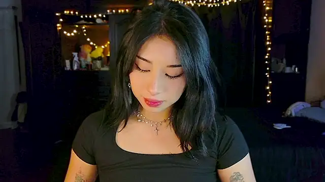 Snapshot of Shisuku_Sophi chatting on 14, 6, 2026 Shisuku Sophi online show from 14, 6, 2026