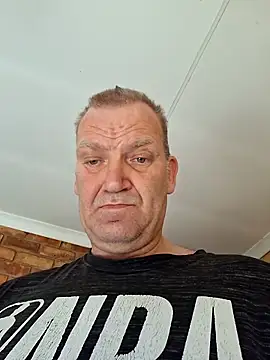 wallacelegend online show from 25, 2, 2026