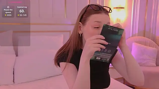 NancySmitts online show from 19, 11, 2025