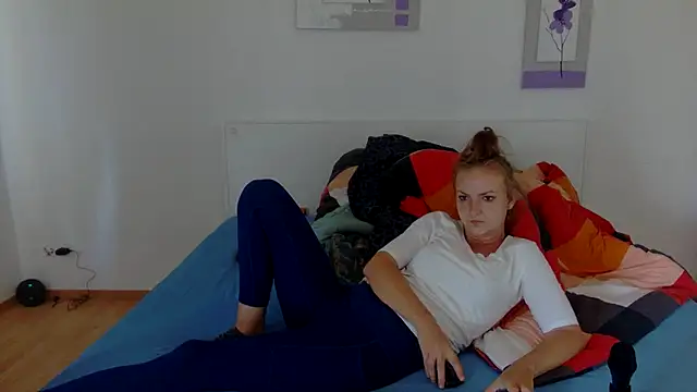 hornycouplefuck12 online show from 14, 9, 2025