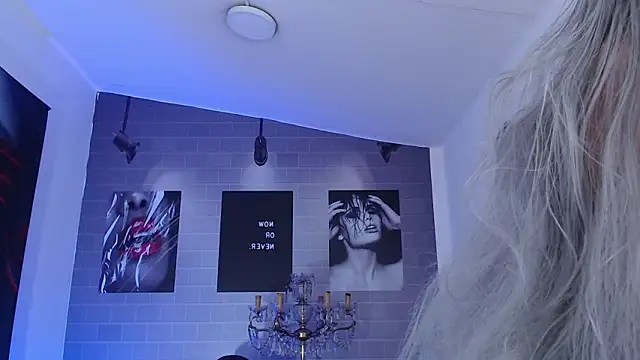 Snapshot of aleesha_cameron02 chatting on 14, 12, 2025 aleesha cameron02 online show from 14, 12, 2025