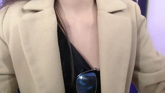 Snapshot of aleesha_cameron02 chatting on 22, 12, 2025 aleesha cameron02 online show from 22, 12, 2025