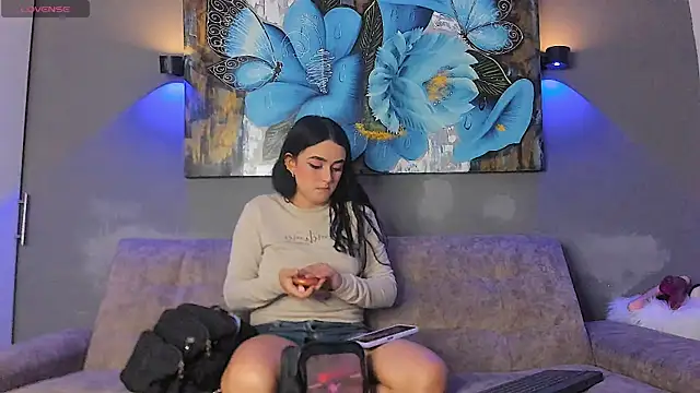 elizabeth lamer online show from 10, 4, 2026