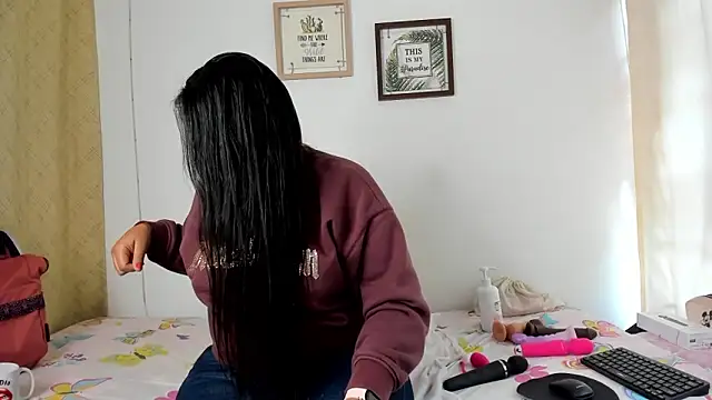 selena jhonson online show from 9, 2, 2026