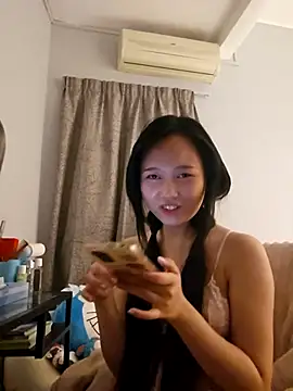 Snapshot of lirz06 chatting on 8, 2, 2026 lirz06 online show from 8, 2, 2026