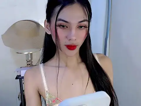 Ur latinahotpaprika online show from 23, 7, 2026