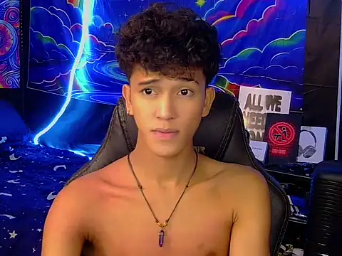 Snapshot of kenbigcockxx chatting on 21, 7, 2026 kenbigcockxx online show from 21, 7, 2026