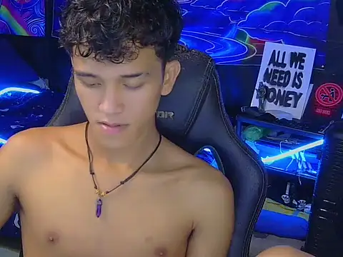 Snapshot of kenbigcockxx chatting on 23, 7, 2026 kenbigcockxx online show from 23, 7, 2026