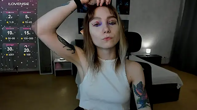 Snapshot of tattoo_art_baby chatting on 2, 11, 2025 tattoo art baby online show from 2, 11, 2025