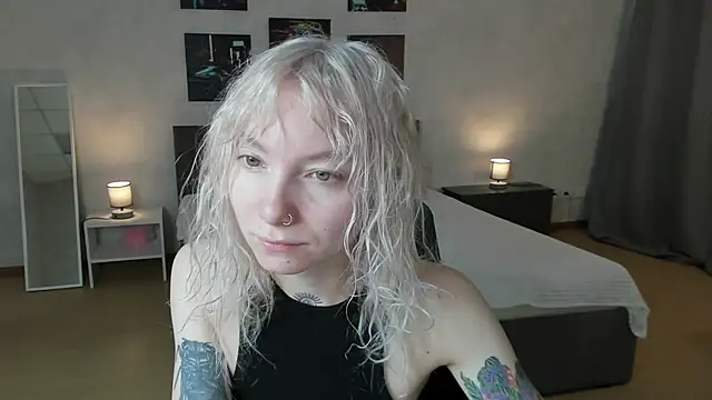 Snapshot of tattoo_art_baby chatting on 5, 12, 2025 tattoo art baby online show from 5, 12, 2025