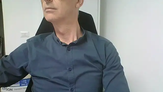 Snapshot of Sensor2000 chatting on 14, 5, 2026 Sensor2000 online show from 14, 5, 2026