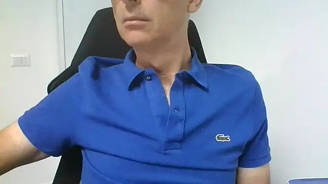 Snapshot of Sensor2000 chatting on 16, 6, 2026 Sensor2000 online show from 16, 6, 2026