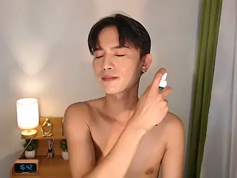 Snapshot of asian_dai chatting on 24, 4, 2026 asian dai online show from 24, 4, 2026