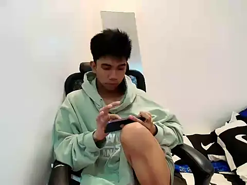 Snapshot of Ur_pinoyhotbrix chatting on 21, 11, 2025 Ur pinoyhotbrix online show from 21, 11, 2025