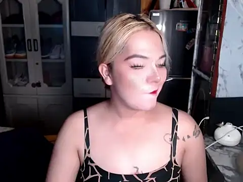 Snapshot of blonditax1111 chatting on 18, 7, 2026 blonditax1111 online show from 18, 7, 2026
