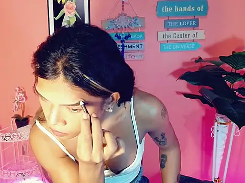 Snapshot of Sweet_ThaliaXX chatting on 9, 9, 2025 Sweet ThaliaXX online show from 9, 9, 2025