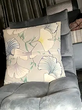 Snapshot of meiiijr55 chatting on 28, 11, 2025 meiiijr55 online show from 28, 11, 2025