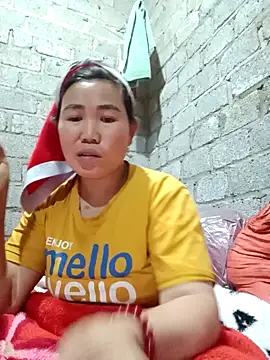 Snapshot of jienrrr chatting on 7, 10, 2025 jienrrr online show from 7, 10, 2025