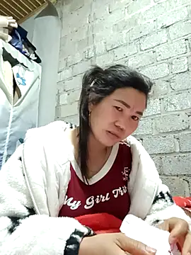 Snapshot of jienrrr chatting on 13, 10, 2025 jienrrr online show from 13, 10, 2025