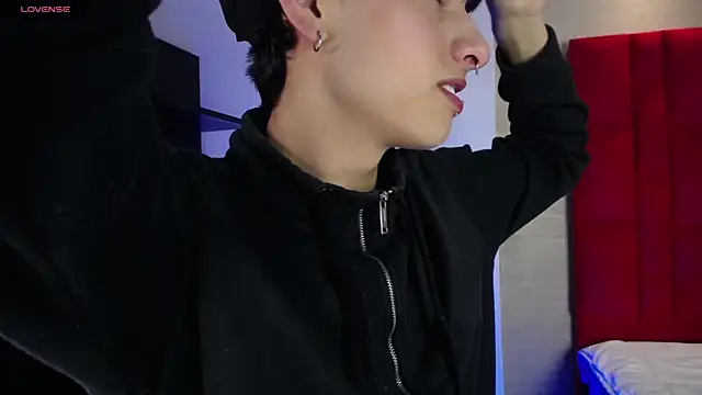 Ezra Storm online show from 3, 10, 2025