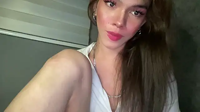 Snapshot of Misselliefayexxx chatting on 27, 11, 2025 Misselliefayexxx online show from 27, 11, 2025