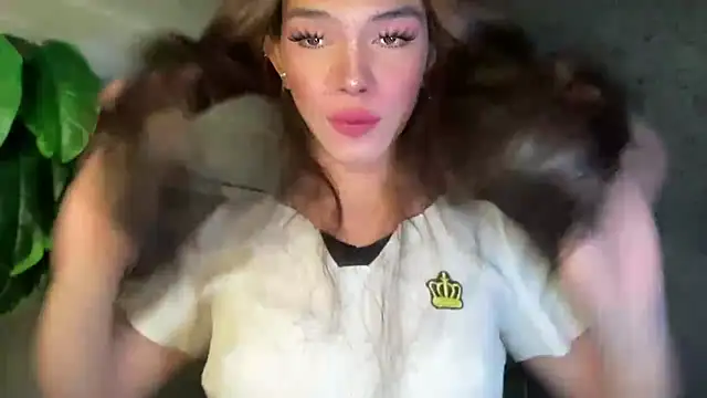 Snapshot of Misselliefayexxx chatting on 1, 12, 2025 Misselliefayexxx online show from 1, 12, 2025