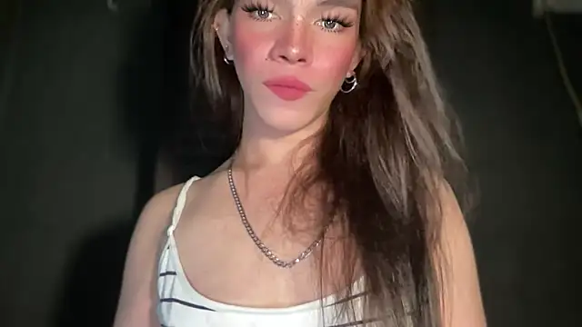 Snapshot of Misselliefayexxx chatting on 3, 12, 2025 Misselliefayexxx online show from 3, 12, 2025