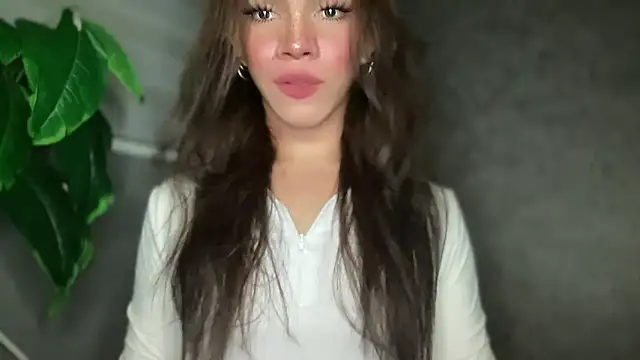 Snapshot of Misselliefayexxx chatting on 17, 12, 2025 Misselliefayexxx online show from 17, 12, 2025