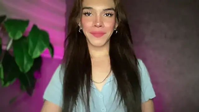 Snapshot of Misselliefayexxx chatting on 17, 12, 2025 Misselliefayexxx online show from 17, 12, 2025