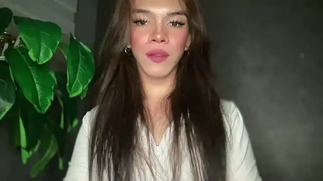 Snapshot of Misselliefayexxx chatting on 18, 12, 2025 Misselliefayexxx online show from 18, 12, 2025